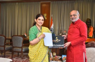 Chief Secretary Sujata Saunik meets Governor