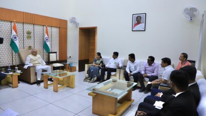 25.09.2024: Governor meets representatives of various political parties and delegations at Kolhapur