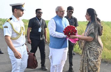 Governor arrives in Amravati after completing his tour of Wardha