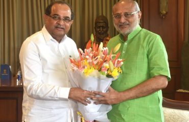 08.10.2024:  Minister of Revenue, Animal Husbandry and Dairy Development Radhakrishna Vikhe Patil meets  Governor