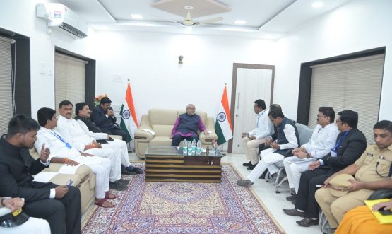 09.10.2024: Governor meets representatives of various political parties and delegations at Jalna