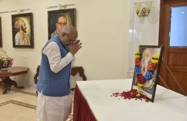 17.10.2024:  Maharashtra Governor C.P. Radhakrishnan offered floral tributes to the portrait of Aadi Kavi Maharshi Valmiki on the occasion of the birth anniversary of the legendary poet and author of the epic Ramayana at Raj Bhavan, Mumbai.