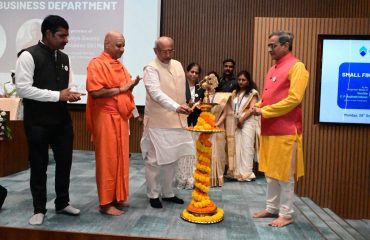 28.10.2024:  Governor attends a Diwali get together programme organised by Cosmos Bank in Pune