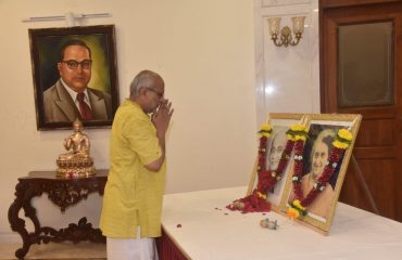 31.10.2024:  Maharashtra Governor C P Radhakrishnan  offered floral tributes to the portrait of Sardar Vallabhbhai Patel on the occasion of the 149th birth anniversary of the former Deputy Prime Minister  of India at Raj Bhavan, Mumbai. The Governor also paid floral tributes to the portrait of former Prime Minister Indira Gandhi on her 40th death anniversary. The birth anniversary of Sardar Vallabhbhai Patel is celebrated as 'Rashtriya Ekta Diwas'. The Governor read out the National Integrity pledge to the staff and officers of Raj Bhavan on the occasion. Principal Secretary to Governor Pravin Darade read out the message of the Governor on the occasion of Vigilance Awareness Week.