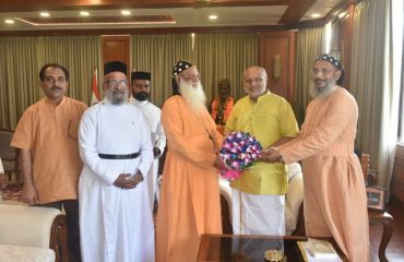 13.11.2024: Metropolitan of the Bombay Diocese H. G. Geevarghese Mar Coorilose accompanied by the administrators of the Malankara Orthodox Syrian Church institutions met Maharashtra Governor C. P. Radhakrishnan at Raj Bhavan Mumbai. The Governor accepted the request to attend the Silver Jubilee Celebrations of the St. Mary’s ICSE School, Navi Mumbai.