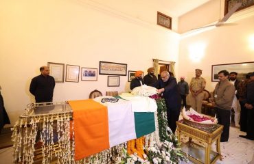 28.12.2024 : Governor offered homage to former PM late Dr Manmohan Singh in New Delhi