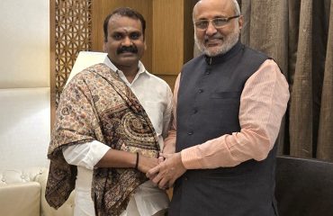 30.12.2024 : Union Ministers of State Dr. L. Murugan meets Governor