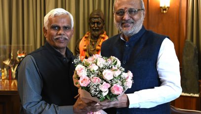 Vice Chancellor of Maharashtra Animal and Fishery Sciences University Dr. Niteen Patil meets Governor