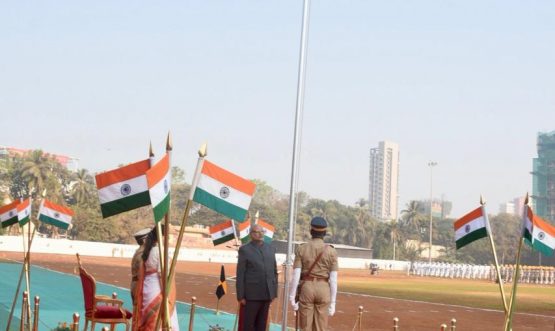 26.01.2025: देशाच्या ७६ व्या प्रजासत्ताक दिनानिमित्त राज्यपाल सी पी राधाकृष्णन यांनी शिवाजी पार्क मुंबई येथे मुख्य शासकीय सोहळ्यात राष्ट्रीय ध्वज फडकवून राष्ट्रध्वजाला मानवंदना दिली. मुख्यमंत्री देवेन्द्र फडणवीस यांच्या उपस्थितीत झालेल्या या कार्यक्रमात राज्यपालांनी प्रजासत्ताक दिन संचलनाचे निरीक्षण केले व विविध पथकांकडून मानवंदना स्वीकारली. राज्यपालांनी यावेळी राज्यातील जनतेला उद्देशून संबोधित केले. शासकीय सोहळ्याला राज्यपालांच्या पत्नी सुमती, दक्षिण ऑस्ट्रेलिया राज्याचे व्यापार व गुंतवणूक मंत्री जो झेकॅक्स, विधान परिषदेचे सभापती प्रा. राम शिंदे, कौशल्य विकास मंत्री मंगलप्रभात लोढा, मुख्य सचिव सुजाता सौनिक, पोलीस महासंचालक रश्मी शुक्ला, तिन्ही सैन्य दलांचे वरिष्ठ अधिकारी, विविध देशांचे मुंबईतील वाणिज्यदूत, प्रशासन तसेच पोलीस दलातील वरिष्ठ अधिकारी तसेच निमंत्रित मान्यवर उपस्थित होते.