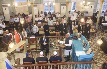 27.01.2025:  Maharashtra Governor pays tribute to victims of Holocaust