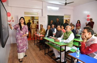 21.02.2025: Governor inaugurates the modernized classrooms at Shri Tulsi Hindi Madhyamik Vidyalaya, Parel