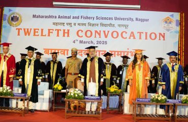 04.03.2025: राज्यपालांच्या उपस्थितीत महाराष्ट्र पशु व मत्स्यविज्ञान विद्यापीठाचा दीक्षांत समारोह संपन्न
