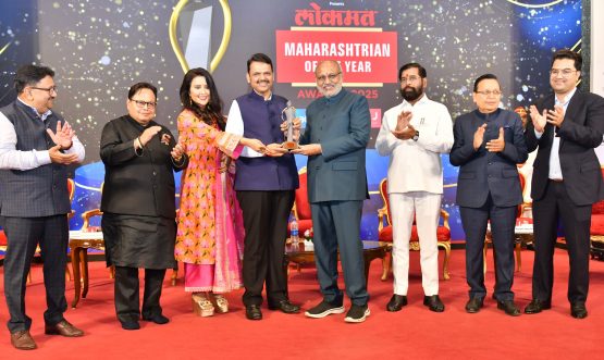 19.03.2025: Governor presents Maharashtrian of the Year Award to CM Devendra Fadnavis