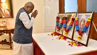 Governor offers tribute to Bhagat Singh, Rajguru and Sukhdev