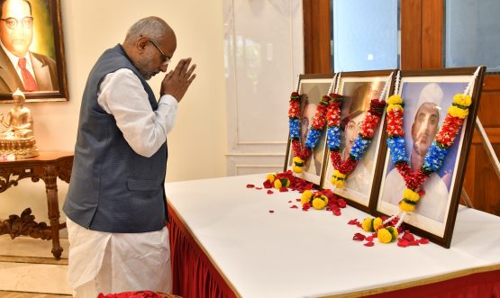 Governor offers tribute to Bhagat Singh, Rajguru and Sukhdev