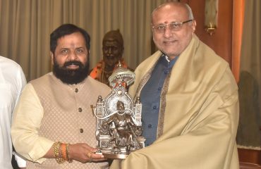 26.03.2025: रोजगार हमी योजना, फलोत्पादन, खारभूमी विकास मंत्री भरतशेठ गोगावले यांनी घेतली राज्यपालांची भेट