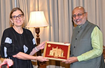 04.04.2025 : स्लोवेनियाच्या भारतातील राजदूत मातेजा वोडेब घोष यांनी घेतली राज्यपालांची भेट