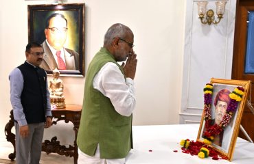 11.04.2025 : राज्यपालांचे महात्मा ज्योतिबा फुले यांना जयंतीनिमित्त अभिवादन