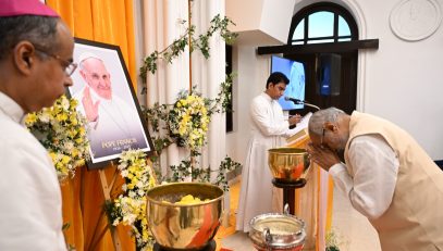 25.04.2025: Maharashtra Governor pays tribute to Pope Francis