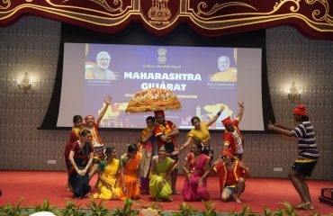 01.05.2025: Maharashtra and Gujarat State Foundation Day Celebrated in Maharashtra Raj Bhavan