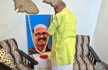 04.05.2025 : Governor meets family of late N Ramachandran