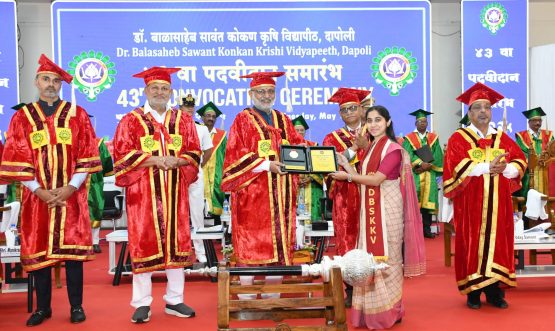 14.05.2025: Maharashtra Governor and Chancellor of universities C. P. Radhakrishnan presided over the 43rd annual convocation of the Dr Balasaheb Sawant Konkan Krishi Vidyapeeth, Dapoli. Agriculture Minister Adv. Manikrao Kokate, Minister of Industry, Marathi Language and Guardian Minister of Ratnagiri District Uday Samant, Minister of State Yogesh Kadam were present. During the ceremony, degrees were awarded to a total of 1,580 students. 18 Gold Medals were also awarded in recognition of academic excellence. Vice Chancellor Dr Sanjay Bhave, Registrar Dr. Pradeep Haldavanekar, Deans, Heads of Department, Principals, Professors,alumni and graduating students and invitees were present.