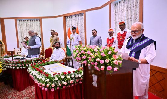 20.05.2025: Governor administers Oath of Office to Chhagan Bhujbal