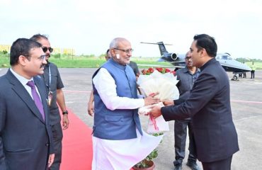 Governor arrives in Nashik