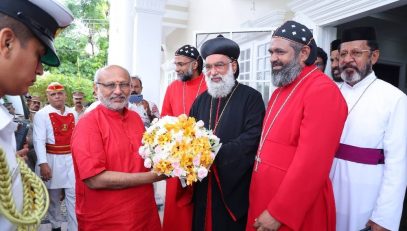 राज्यपालांनी मलंकारा सिरियाक ऑर्थोडॉक्स चर्चचे कॅथोलिकोस मोर बॅसिलियस जोसेफ तसेच इतर धर्मगुरूंची सदिच्छा भेट घेतली
