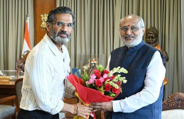 Actor and film producer Suniel Shetty meets Governor