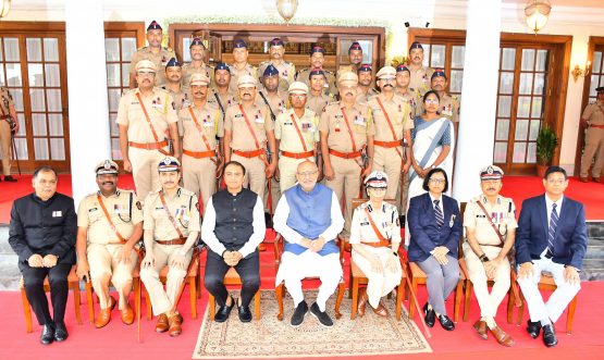 26.06.2025: Governor of Maharashtra C. P. Radhakrishnan presented the Police Medals for Gallantry, President’s Police Medals for Meritorious Service and Police Medals for Meritorious Service to 83 Police Officers and Police personnel at an Investiture Ceremony held at Raj Bhavan, Mumbai. The police medals were announced by the President of India on Independence Day in 2021 and 2022.
Minister of State for Home (Rural) Dr. Pankaj Bhoyar, Director General of Police Rashmi Shukla, Commandant General of Home Guards Ritesh Kumar, Director General of Maharashtra State Police Housing and Welfare Corporation Archana Tyagi, Brihanmumbai Police Commissioner Deven Bharti and police officers, retired police officials, and family members of the decorated police officers and personnel were present at the Police Investiture Ceremony.