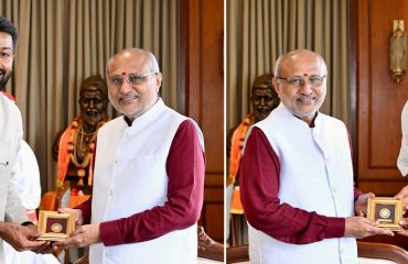 20.07.2025:  भारतीय क्रिकेट संघातील अष्टपैलू खेळाडू हार्दिक पंड्या व कृणाल पंड्या यांनी आज महाराष्ट्राचे राज्यपाल सी. पी. राधाकृष्णन यांची राजभवन, मुंबई येथे सदिच्छा भेट घेतली.