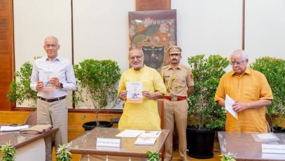 राज्यपालांच्या हस्ते चेन्नई येथील सिद्धांत ग्रुपद्वारे तयार केलेल्या 'सिद्धांत शिक्षण अभ्यासक्रम सूची'चे प्रकाशन संपन्न