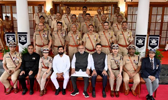 29.07.2025: राष्ट्रपती पोलीस पदक अलंकरण समारोह संपन्न, राज्यपालांच्या हस्ते पोलीस अधिकारी, अंमलदार यांना राष्ट्रपती पोलीस पदक प्रदान