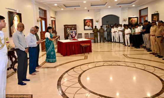 Raj Bhavan Officers & staff take Sadbhavana Day Pledge, Birth Anniversary of late PM Rajiv Gandhi