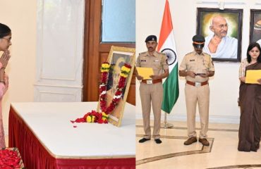 19.11.2025 : दिवंगत पंतप्रधान इंदिरा गांधी यांच्या  १०८ व्या जयंती दिनानिमित्त राजभवन येथे त्यांच्या प्रतिमेला पुष्पांजली वाहून अभिवादन करण्यात आले. यावेळी राज्यपालांच्या खाजगी सचिव अर्चना गायकवाड व  राज्यपालांच्या अवर सचिव (प्रशासन) (प्र.) करुणा वावडणकर यांनी इंदिरा गांधींच्या प्रतिमेला पुष्पांजली वाहिली. त्यानंतर त्यांनी सर्व उपस्थित राजभवनातील कर्मचारी व अधिकारी तसेच पोलीस अधिकारी व अंमलदार यांना राष्ट्रीय एकात्मतेची शपथ दिली.  दरवर्षी दिवंगत पंतप्रधान इंदिरा गांधी यांची जयंती राष्ट्रीय एकात्मता दिवस म्हणून साजरी करण्यात येते. यावेळी उपस्थितांनी देशाचे स्वातंत्र्य आणि राष्ट्रीय एकात्मता अबाधित राखण्यासाठी  निष्ठापूर्वक काम करण्याची तसेच सर्व धार्मिक, भाषिक किंवा प्रादेशिक मतभेद शांततामय आणि सांविधानिक मार्गाने सोडविण्याची शपथ  घेतली.