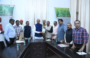 Governor visits the Maharashtra Animal and Fisheries Science University