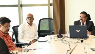 15.12.2025: Secretary to the Governor of Maharashtra, Dr. Prashant Narnaware, has urged women students across state universities to register actively on the Stree Shakti App under the Swayamsiddha Initiative. He emphasized awareness campaigns in urban and rural areas, voter education in collaboration with SNDT Women’s University and the State Election Commission, and women’s participation in sports, including football teams under the Mahadeva Project. Success stories from the initiative will be shared widely to inspire greater involvement. Deputy Secretary to the Governor, S. Ramamoorthy, Joint Director (D.B.) Vikas Kulkarni, and various representatives involved in the implementation of the Swayamsiddha Initiative were present at the meeting through video conferencing.