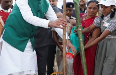 Governor Plants Sapling in the School of Pimparkhed