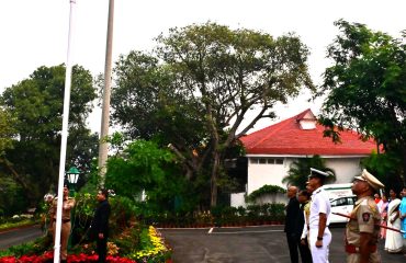 Republic Day celebrated at Maharashtra Lok Bhavan