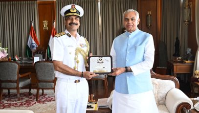 Additional Director General of Indian Coast Guard (Western Seaboard ) Maneesh Vishal Pathak, PTM, TM, called on the Governor