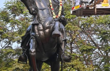 शिव जयंती निमित्त राज्यपालांचे दादर येथील छत्रपती शिवाजी महाराजांना अभिवादन