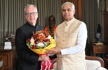Consul General of Finland in Mumbai Mr. Erik af Hallstrom meets Governor