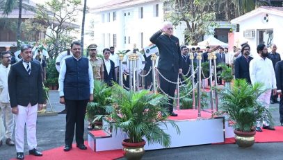 Governor was given a ceremonial guard of honour by the Indian Navy