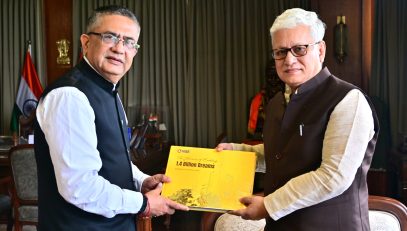 17.03.2026: नॅशनल स्टॉक एक्स्चेंजचे व्यवस्थापकीय संचालक आणि मुख्य कार्यकारी अधिकारी आशिष कुमार चौहान यांनी राज्यपाल जिष्णु देव वर्मा यांची लोकभवन, मुंबई येथे सदिच्छा भेट घेतली.