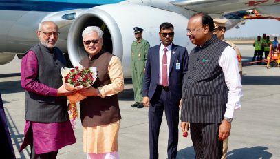 Vice President C. P. Radhakrishnan receives in Nagpur