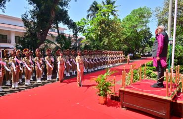 Vice President of India accords a guard of honour by the police upon his arrival at Lok Bhavan