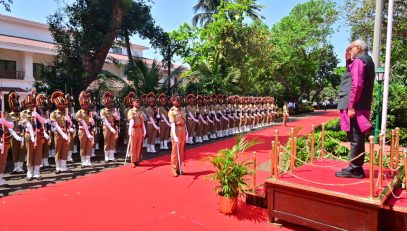 Vice President of India accords a guard of honour by the police upon his arrival at Lok Bhavan