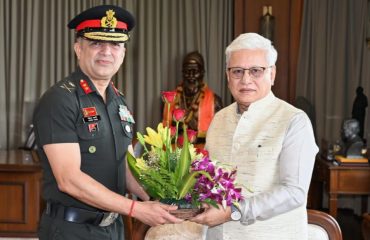 Director General of NCC Maharashtra Maj. Gen. Vivek Tyagi meets Governor