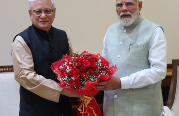 25.03.2026:  महाराष्ट्राचे राज्यपाल जिष्णु देव वर्मा हे दिल्ली दौऱ्यावर आहेत. त्यांनी आज नवी दिल्ली येथे पंतप्रधान नरेंद्र मोदी यांची भेट घेतली. ही सदिच्छा भेट पंतप्रधानांच्या कार्यालयात पार पडली. राज्यपालांचा पदभार स्वीकारल्यानंतर दिल्लीतील ही त्यांची पहिली भेट आहे.